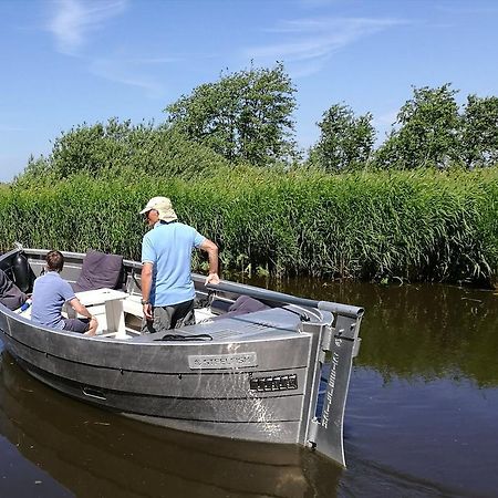 B&B Het Herenhuys Aan De Historische Gracht Van Kollum エクステリア 写真